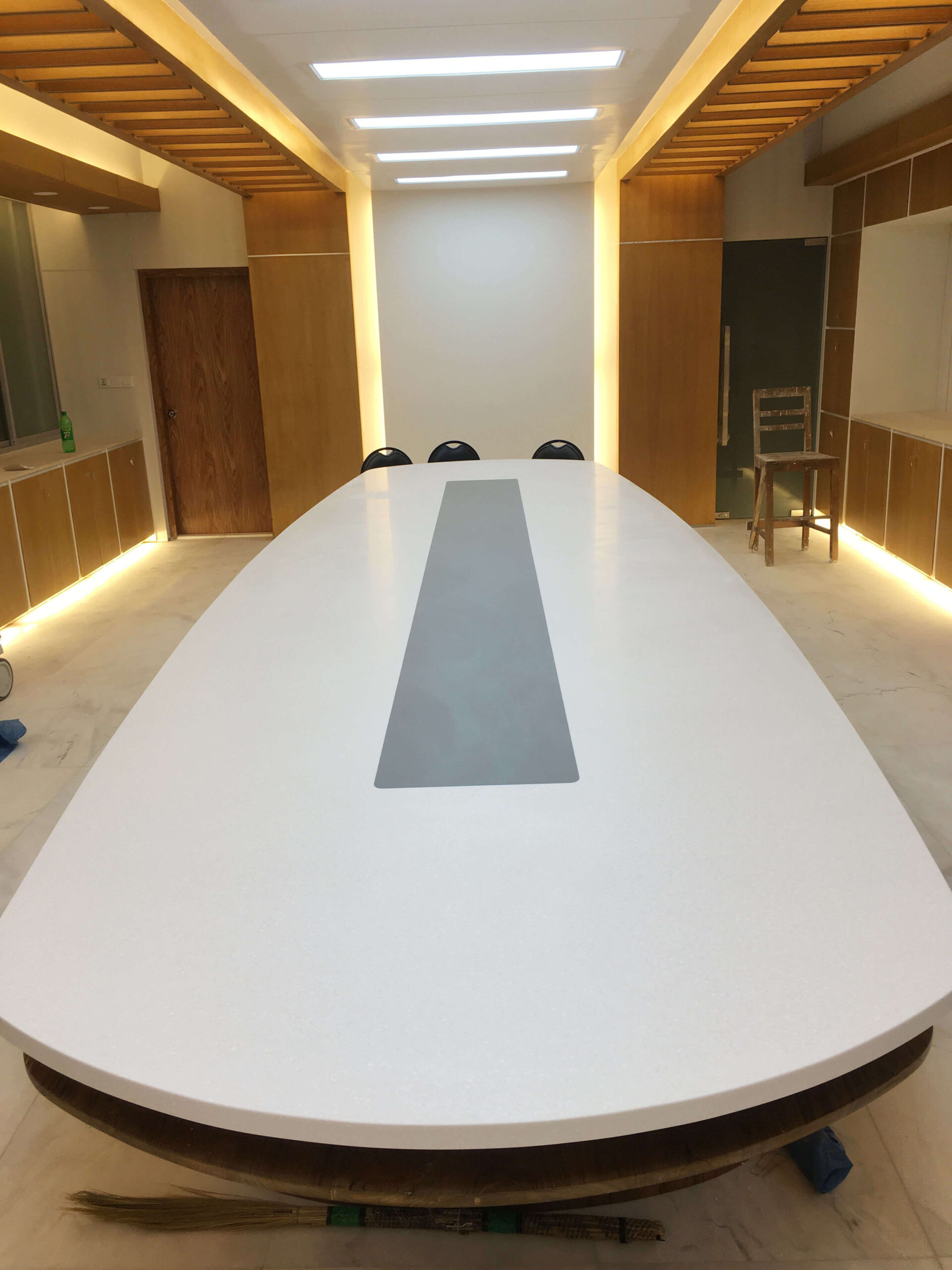 Conference Table - Image 2